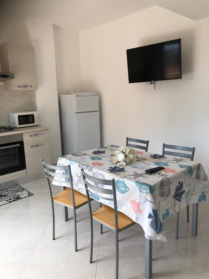 Casa Di Gio' Leilighet Ventimiglia Eksteriør bilde